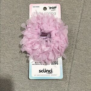 Scunci Light Pink women/ kids Hair Scrunchie